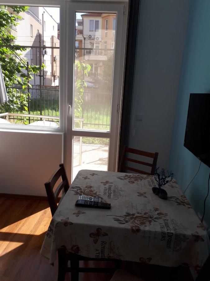 Flowers Studio Pomorie Exterior foto